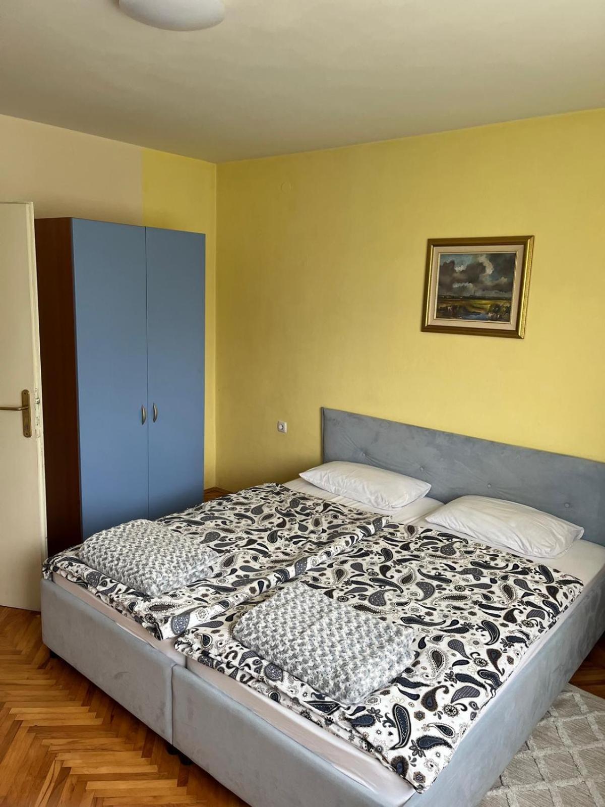 Apartman Ivka Госпич Экстерьер фото