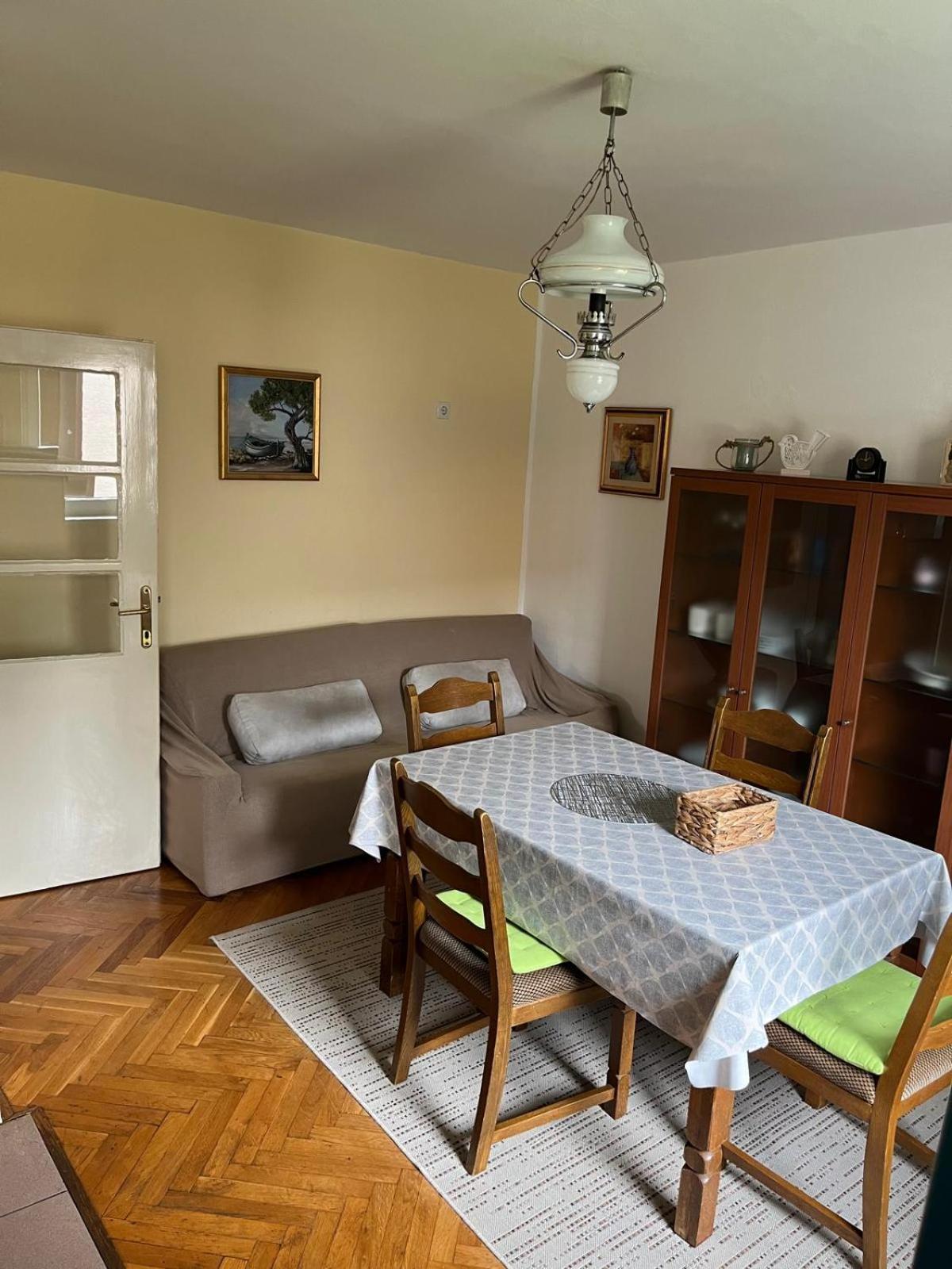 Apartman Ivka Госпич Экстерьер фото